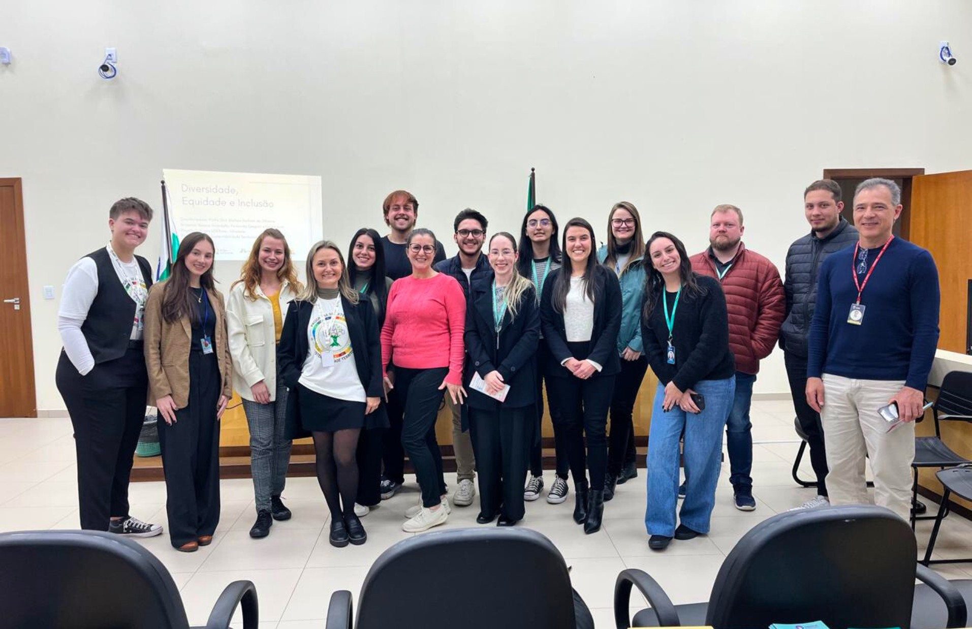 Fórum de Marmeleiro recebe oficina sobre promoção de direitos da população LGBTQIAPN+